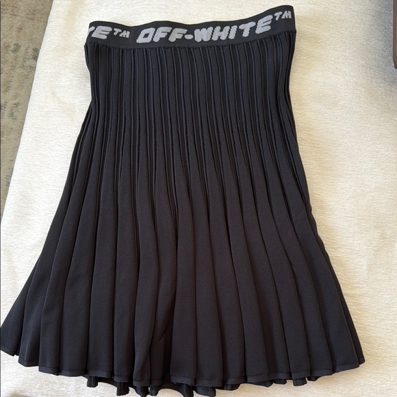 Off-White Black Mini A-Line Pleated Skirt